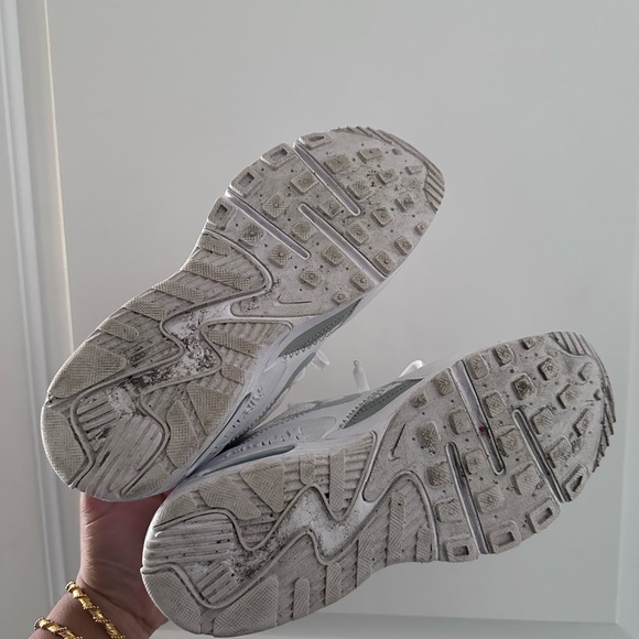 Nike Air Max White Sneakers - Picture 3 of 4
